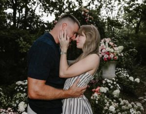 Los ciudadanos de Nueva York permanecen atentos a la boda de Taylor Swift y Travis Kelce