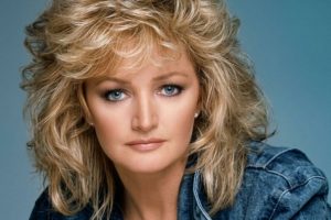 Estado de salud de la cantante Bonnie Tyler tras coma inducido. ¿Por qué es un ícono del rock?
